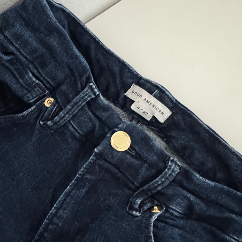 Good American Midnight Blue Skinny Jeans with Gold Accents